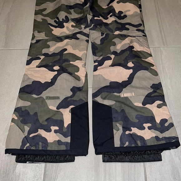 🔥 BILLABONG 10K- PRIME MALLA SNOW PANTS FOR WOMEN IN CAMO PRINT NWT 🔥 - Picture 8 of 12